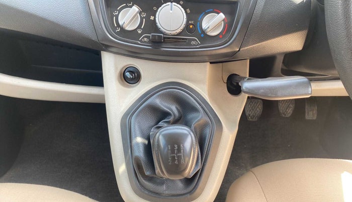 2017 Datsun Go T, Petrol, Manual, 13,739 km, Gear Lever