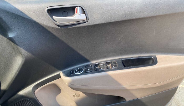 2013 Hyundai Grand i10 SPORTZ 1.1 CRDI, Diesel, Manual, 58,717 km, Driver Side Door Panels Control