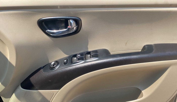 2012 Hyundai i10 SPORTZ 1.2, Petrol, Manual, 57,991 km, Driver Side Door Panels Control