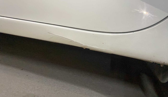 2018 Maruti Dzire VDI, Diesel, Manual, 57,439 km, Left running board - Paint has minor damage
