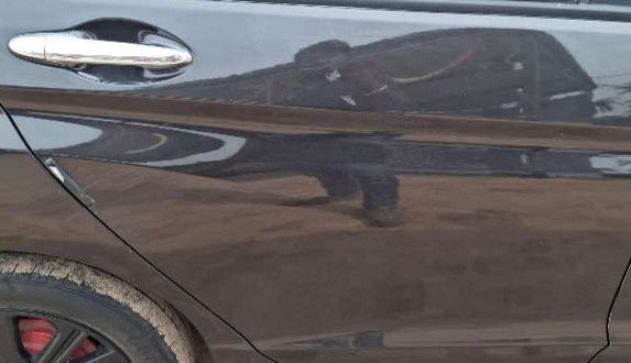 2017 Honda City 1.5L I-VTEC V MT, Petrol, Manual, 50,440 km, Right rear door - Minor scratches