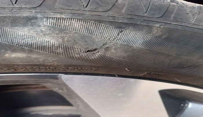 2022 KIA SONET HTX 1.5, Diesel, Manual, 32,784 km, Left front tyre - Minor crack