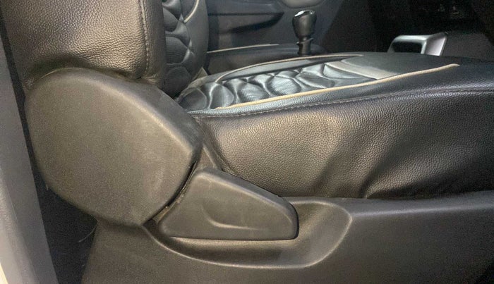 2021 Datsun Redi Go T(O), Petrol, Manual, 31,255 km, Driver Side Adjustment Panel