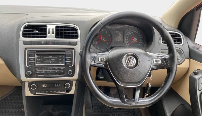 2015 Volkswagen Polo HIGHLINE1.2L, Petrol, Manual, 97,162 km, Steering Wheel Close Up
