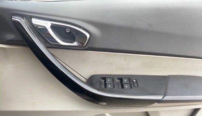 2017 Tata Tiago XZ PETROL, Petrol, Manual, 75,656 km, Driver Side Door Panels Control