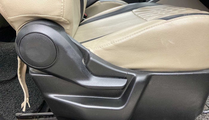 2020 Maruti New Wagon-R ZXI 1.2, Petrol, Manual, 45,123 km, Driver Side Adjustment Panel