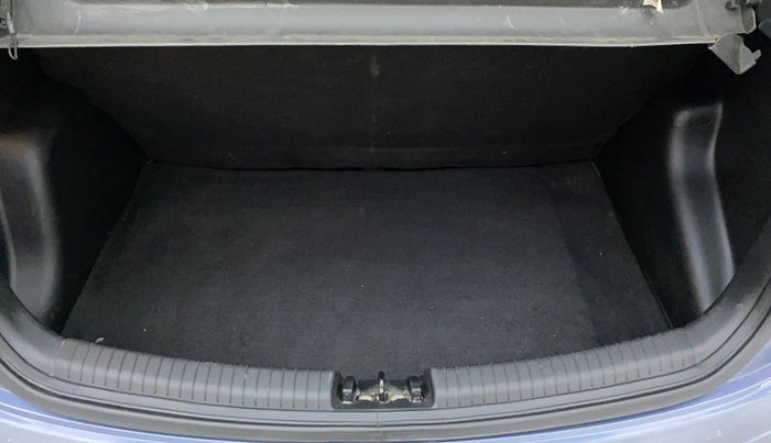 2014 Hyundai Grand i10 SPORTZ 1.2 KAPPA VTVT, Petrol, Manual, 45,170 km, Boot Inside