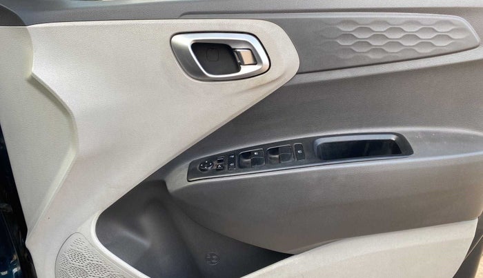 2019 Hyundai GRAND I10 NIOS SPORTZ AMT 1.2 KAPPA VTVT, Petrol, Automatic, 18,462 km, Driver Side Door Panels Control