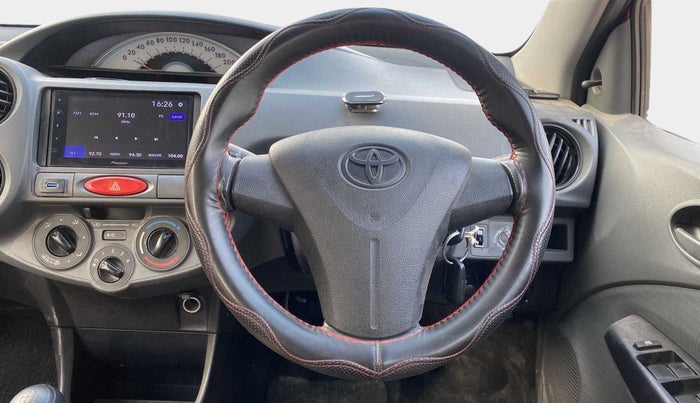 2012 Toyota Etios Liva G, Petrol, Manual, 54,197 km, Steering Wheel Close Up