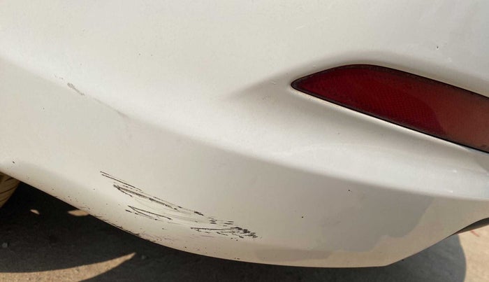 2015 Hyundai Xcent SX AT 1.2 (O), Petrol, Automatic, 1,11,191 km, Rear bumper - Minor scratches