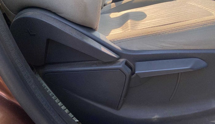 2016 Ford Ecosport TITANIUM 1.5L DIESEL, Diesel, Manual, 68,189 km, Driver Side Adjustment Panel