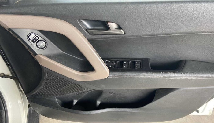 2015 Hyundai Creta SX (O) 1.6 DIESEL, Diesel, Manual, 93,452 km, Driver Side Door Panels Control