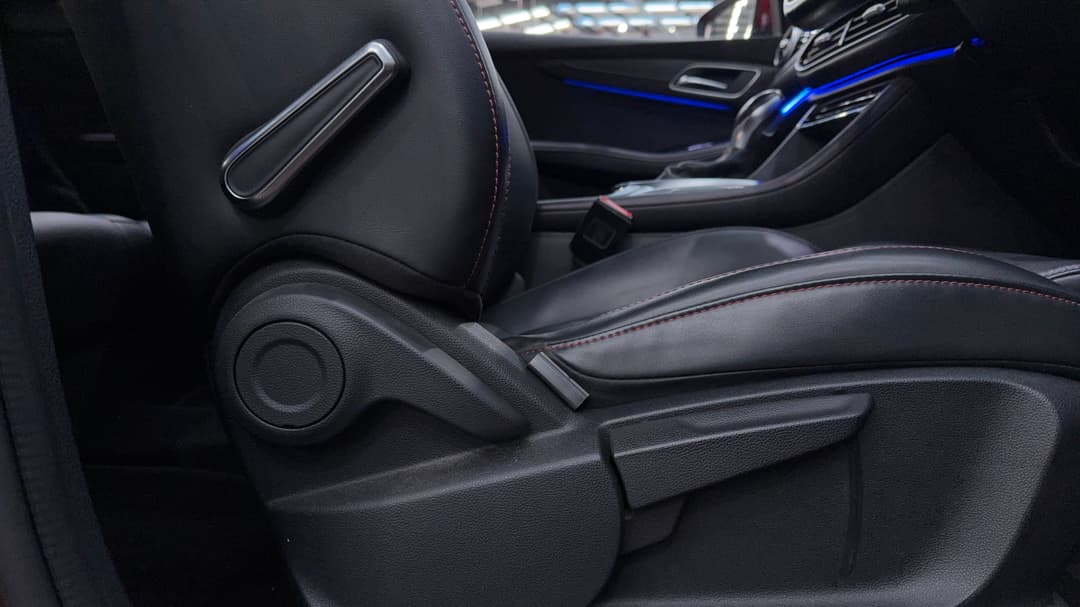 2020 MG HS Excite, Automatic, 41661 km, Drivers Side Adjustment Panel