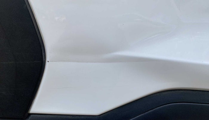 2021 Nissan MAGNITE XL TURBO, Petrol, Manual, 13,984 km, Right rear door - Slightly dented