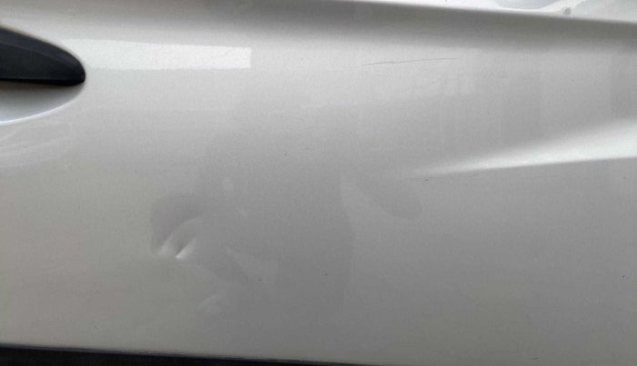 2016 Hyundai Eon ERA +, Petrol, Manual, 33,944 km, Driver-side door - Slightly dented