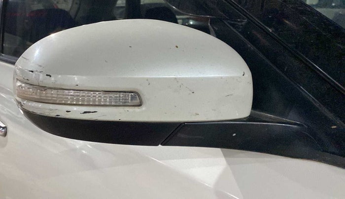 2019 Maruti Vitara Brezza ZDI PLUS, Diesel, Manual, 68,304 km, Right rear-view mirror - Indicator light has minor damage