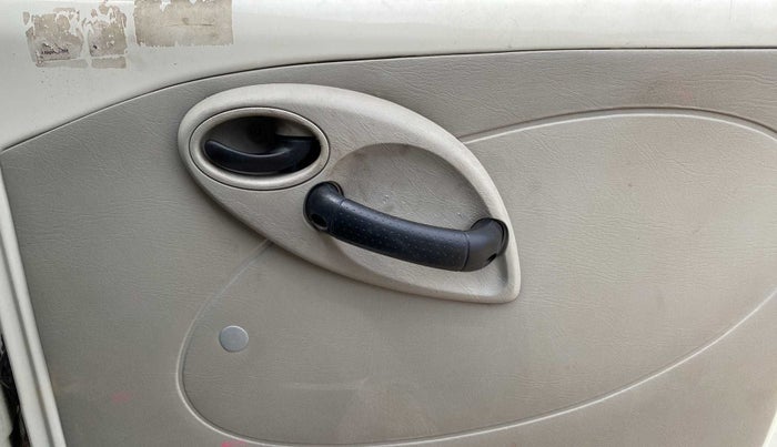 2015 Mahindra Scorpio S2, Diesel, Manual, 36,537 km, Driver Side Door Panels Control