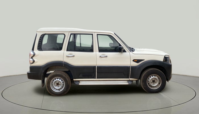 2015 Mahindra Scorpio S2, Diesel, Manual, 36,537 km, Right Side View