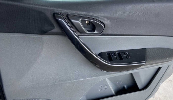 2018 Tata TIGOR XT PETROL, Petrol, Manual, 95,804 km, Driver Side Door Panels Control