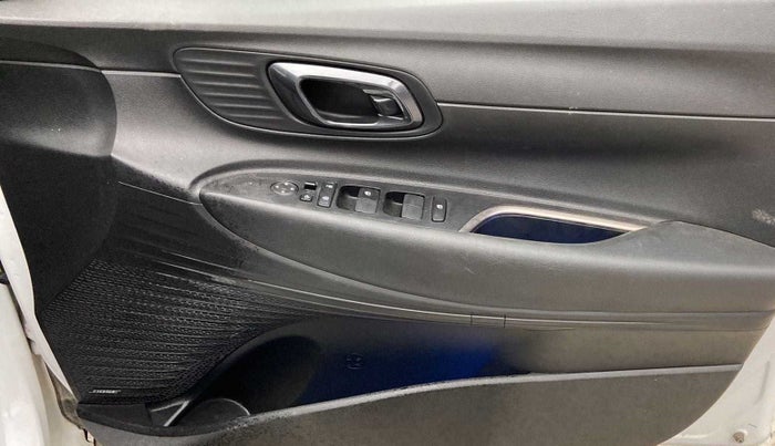 2023 Hyundai NEW I20 ASTA (O) 1.2 MT, Petrol, Manual, 6,800 km, Driver Side Door Panels Control
