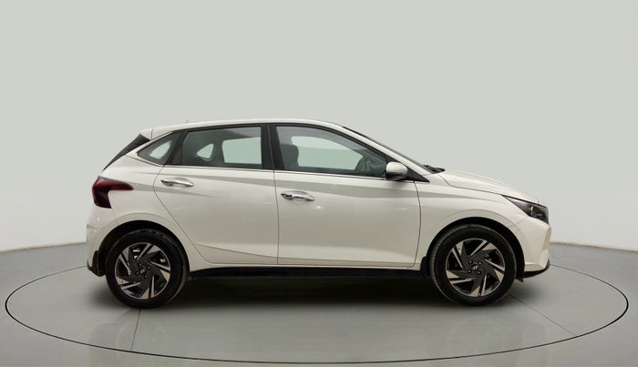 2023 Hyundai NEW I20 ASTA (O) 1.2 MT, Petrol, Manual, 6,800 km, Right Side View