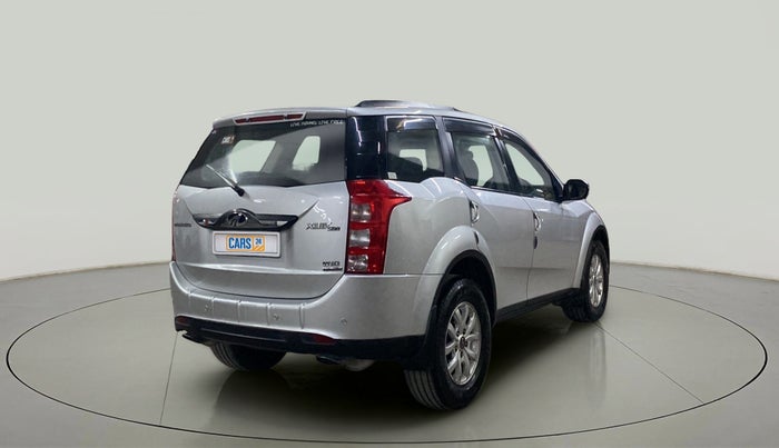 2018 Mahindra XUV500 W10 AT, Diesel, Automatic, 32,693 km, Right Back Diagonal