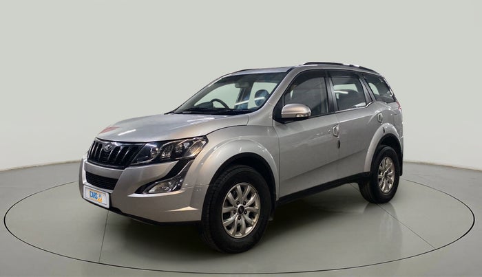 2018 Mahindra XUV500 W10 AT, Diesel, Automatic, 32,693 km, Left Front Diagonal