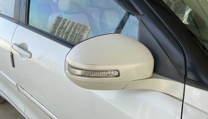 2014 Maruti Swift Dzire VXI, Petrol, Manual, 32,682 km, Right rear-view mirror - Minor scratches