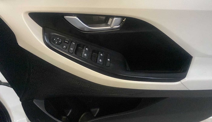 2020 Hyundai Creta SX 1.5 PETROL, Petrol, Manual, 64,066 km, Driver Side Door Panels Control