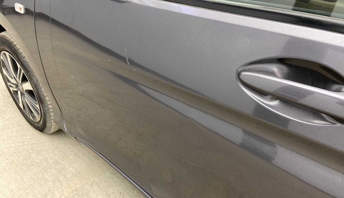 2019 Honda City 1.5L I-VTEC SV, Petrol, Manual, 26,492 km, Front passenger door - Minor scratches