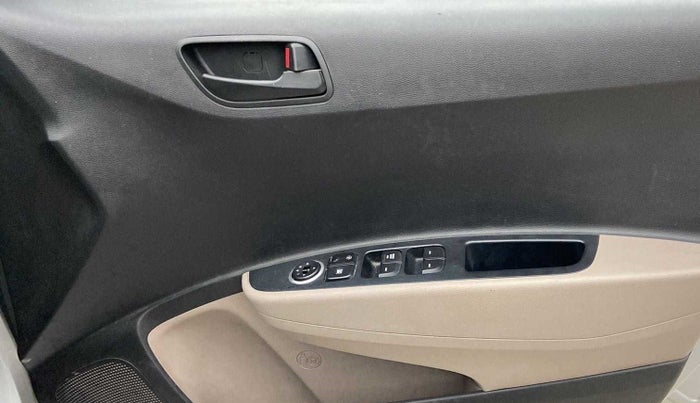 2016 Hyundai Grand i10 MAGNA 1.2 KAPPA VTVT, Petrol, Manual, 43,682 km, Driver Side Door Panels Control