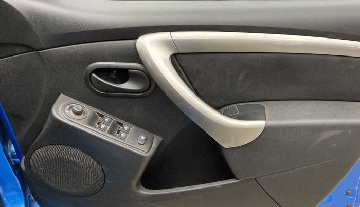 2019 Renault Duster 110 PS RXS MT DIESEL, Diesel, Manual, 40,838 km, Driver Side Door Panels Control