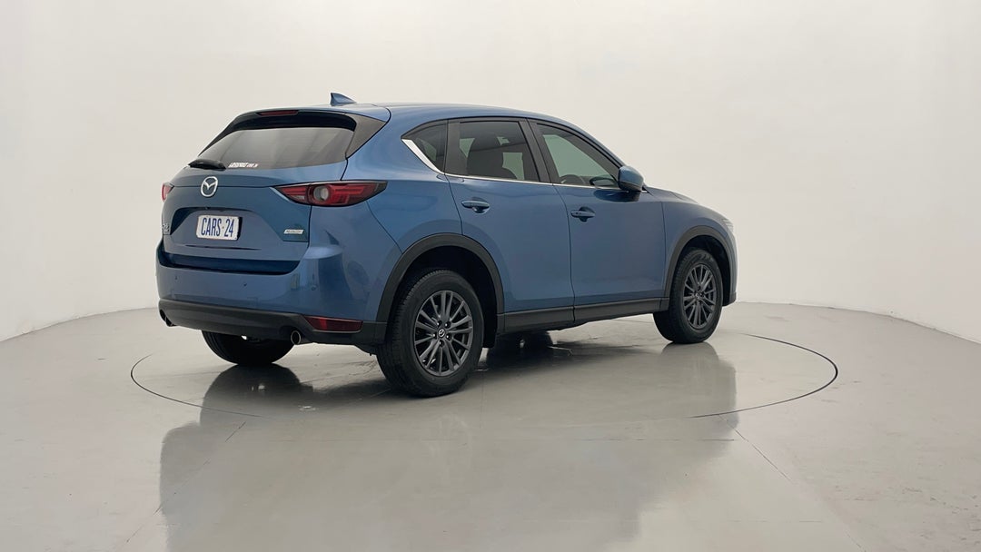 Right Back Diagonal (45- Degree) View