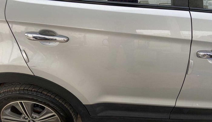 2016 Hyundai Creta SX PLUS AT 1.6 PETROL, Petrol, Automatic, 60,337 km, Right rear door - Minor scratches