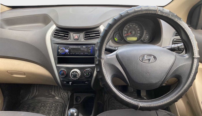 2017 Hyundai Eon ERA +, Petrol, Manual, 15,742 km, Steering Wheel Close Up