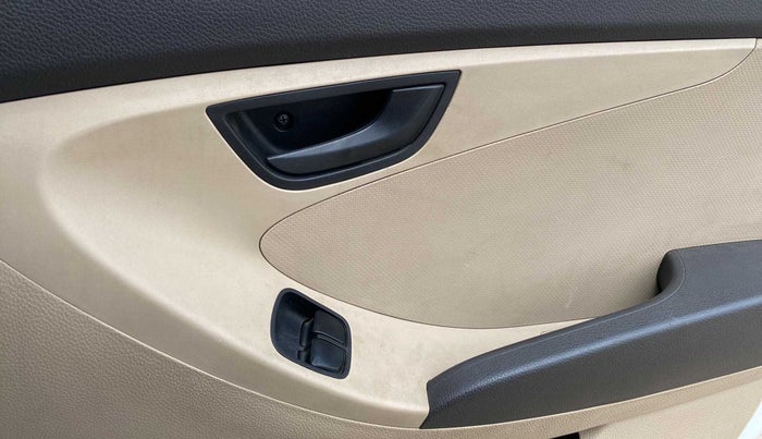 2017 Hyundai Eon ERA +, Petrol, Manual, 15,742 km, Driver Side Door Panels Control