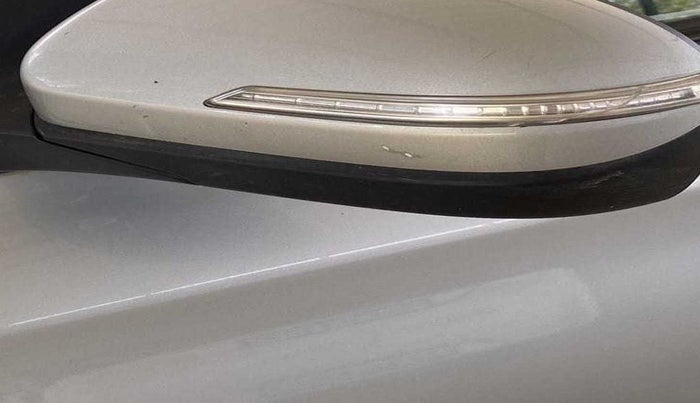 2019 Hyundai Elite i20 ASTA 1.2 (O), Petrol, Manual, 24,795 km, Left rear-view mirror - Indicator light not working
