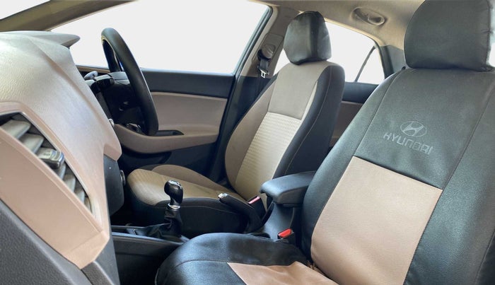 2019 Hyundai Elite i20 ASTA 1.2 (O), Petrol, Manual, 24,795 km, Right Side Front Door Cabin