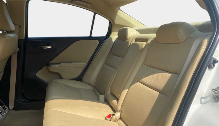 2016 Honda City 1.5L I-VTEC VX CVT, Petrol, Automatic, 50,959 km, Right Side Rear Door Cabin