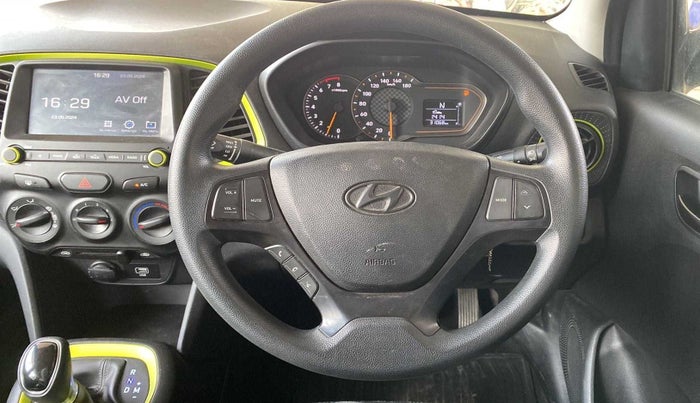 2019 Hyundai NEW SANTRO SPORTZ AMT, Petrol, Automatic, 31,043 km, Steering Wheel Close Up