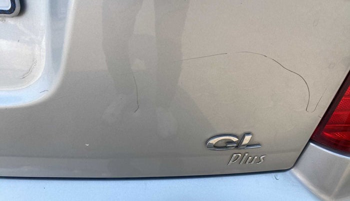2011 Hyundai Santro Xing GL PLUS, Petrol, Manual, 30,222 km, Dicky (Boot door) - Minor scratches
