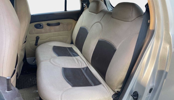 2011 Hyundai Santro Xing GL PLUS, Petrol, Manual, 30,222 km, Right Side Rear Door Cabin