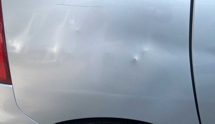 2011 Hyundai Santro Xing GL PLUS, Petrol, Manual, 30,222 km, Right quarter panel - Minor scratches