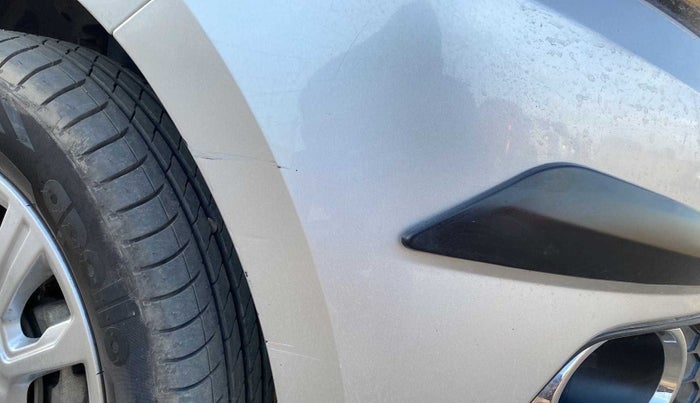 2018 Tata Tiago XZ PETROL, Petrol, Manual, 30,498 km, Front bumper - Minor scratches