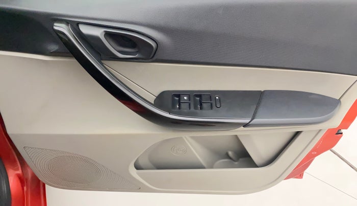 2017 Tata Tiago XM PETROL, Petrol, Manual, 84,972 km, Driver Side Door Panels Control