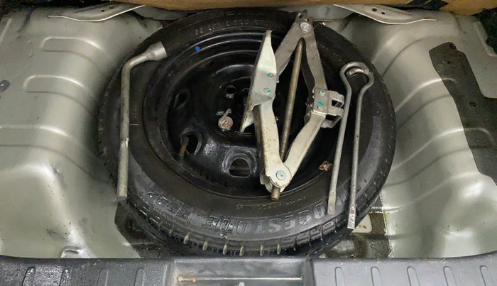 2016 Maruti Alto K10 VXI, Petrol, Manual, 63,923 km, Spare Tyre