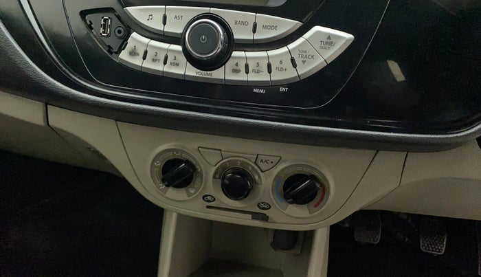 2016 Maruti Alto K10 VXI, Petrol, Manual, 63,923 km, AC Unit - Directional switch has minor damage