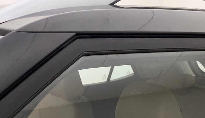 2021 Hyundai VENUE SX 1.0 TURBO IMT, Petrol, Manual, 26,242 km, Front passenger door - Door visor damaged