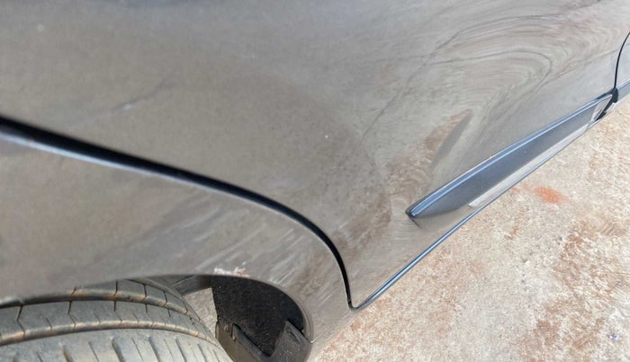 2019 Maruti Baleno ALPHA CVT PETROL 1.2, Petrol, Automatic, 12,133 km, Right rear door - Minor scratches