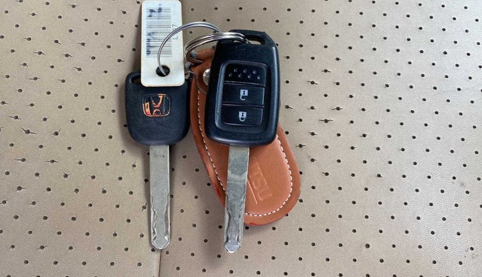 2018 Honda Jazz 1.2L I-VTEC V, Petrol, Manual, 35,374 km, Lock system - Remote key not functional